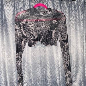 Selling clothes I buy but never worn them